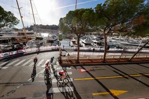 Il gruppo in gara, BEKING Monaco 2022