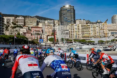 Il gruppo in gara, BEKING Monaco 2022