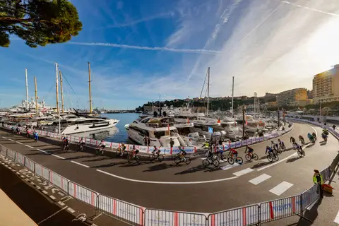 Il gruppo in gara, BEKING Monaco 2022