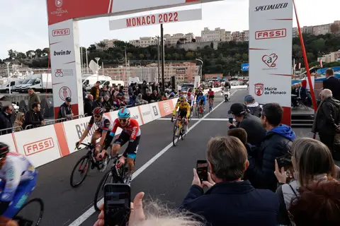 Il gruppo in gara, BEKING Monaco 2022