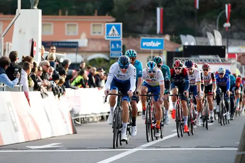 Il gruppo in gara, BEKING Monaco 2022