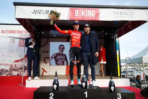 Il podio e la premiazione, BEKING Monaco 2022