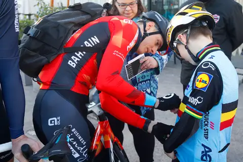 L'incontro con i tifosi e gli autografi, BEKING Monaco 2022