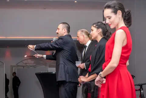 L'asta durante la cena di gala, BEKING Monaco 2022