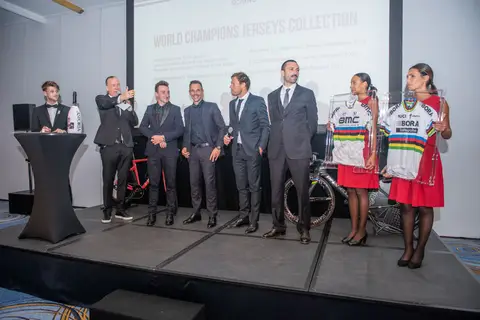 L'asta durante la cena di gala, BEKING Monaco 2022