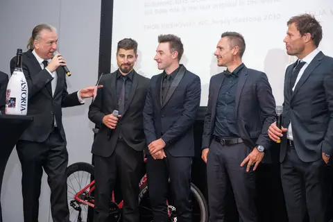 L'asta durante la cena di gala, BEKING Monaco 2022