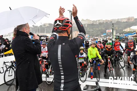 La partenza del criterium, BEKING Monaco 2024